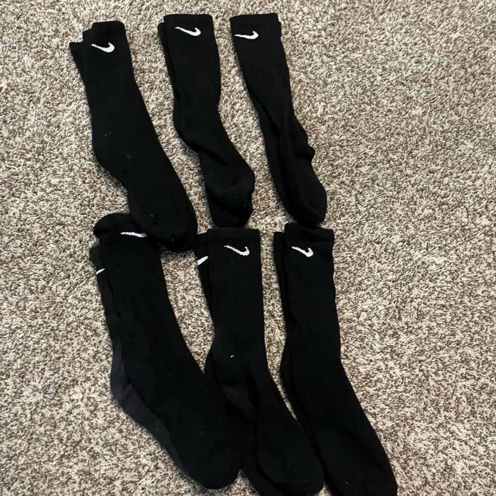 Nike Black Athletic Socks for Performance *6